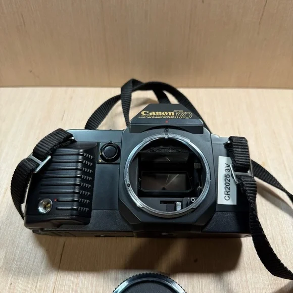 Canon T-70 T70 FD 35mm Film analog SLR Camera TESTED Working Preowned Body Only! - Picture 8 of 12